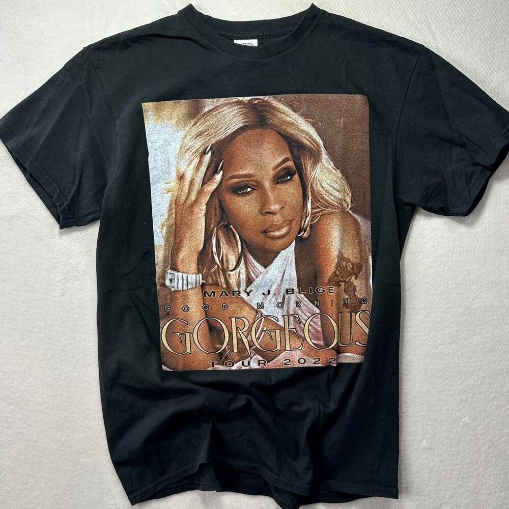 Mary J Blige 2022 Good Morning Gorgeous Tour Graphic T-Shirt